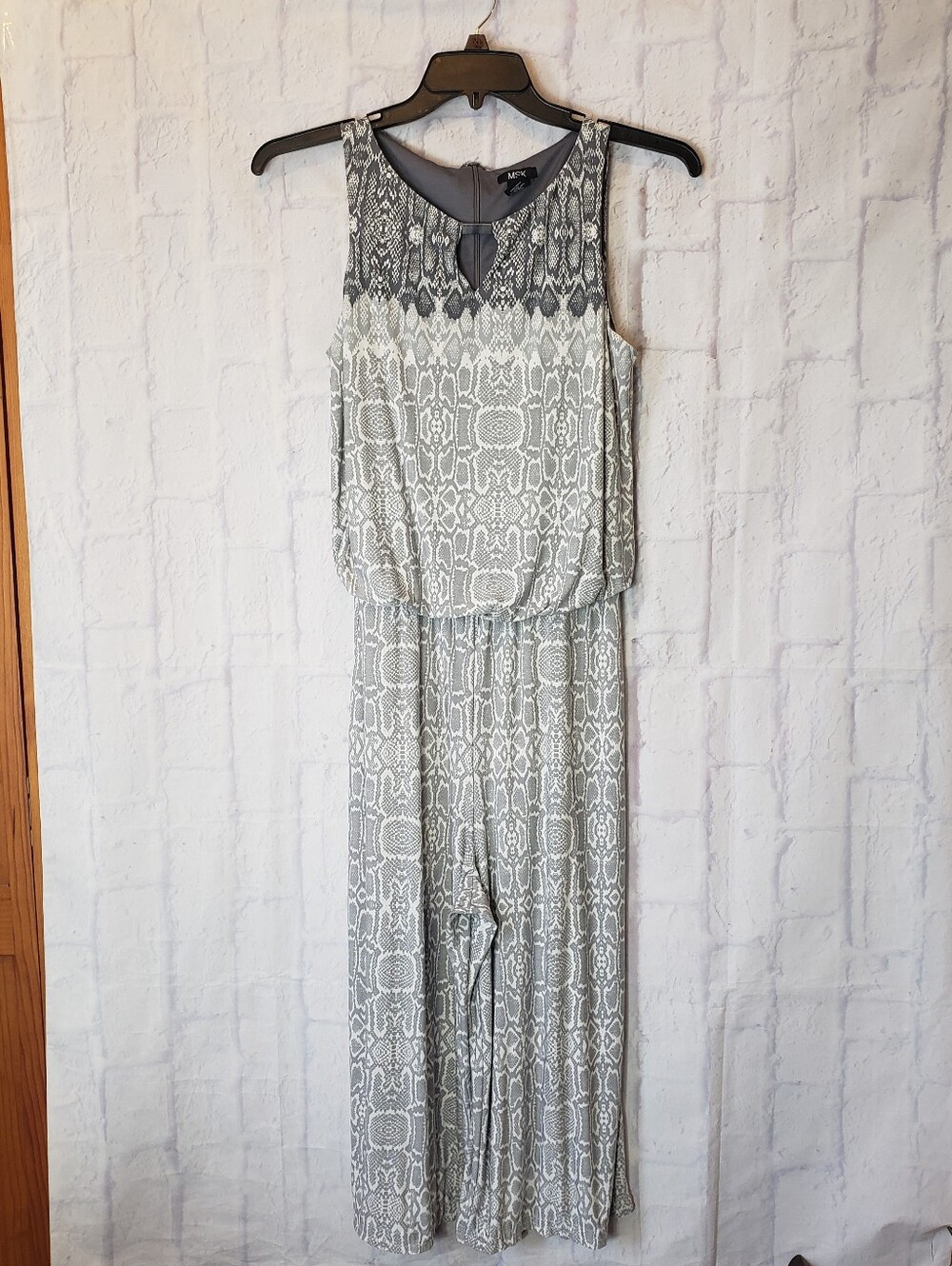 MSK Snake Print Sleeveless Cropped Jumpsuit Medium